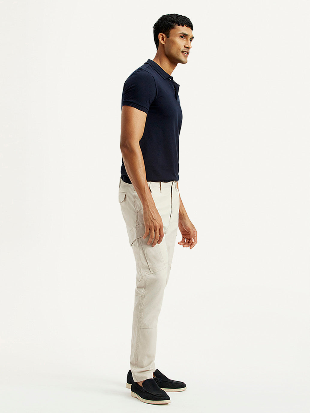 Men's Off White Slim Fit Mid Rise Cargo Trousers