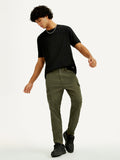 Men's Green Slim Fit Mid Rise Cargo Trousers
