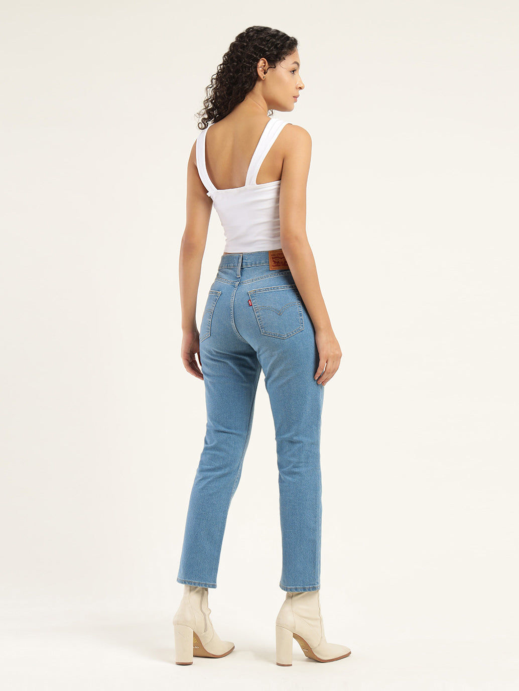 Women's 724 Blue Straight Fit High Rise Jeans