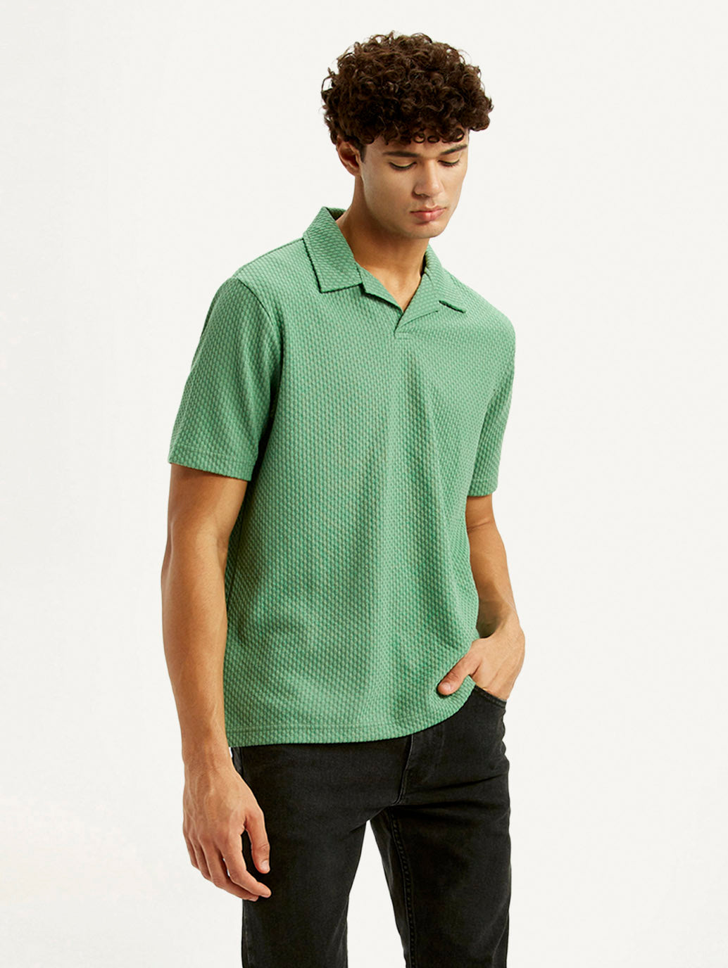 Men's Textured Green Slim Fit Polo T-shirt
