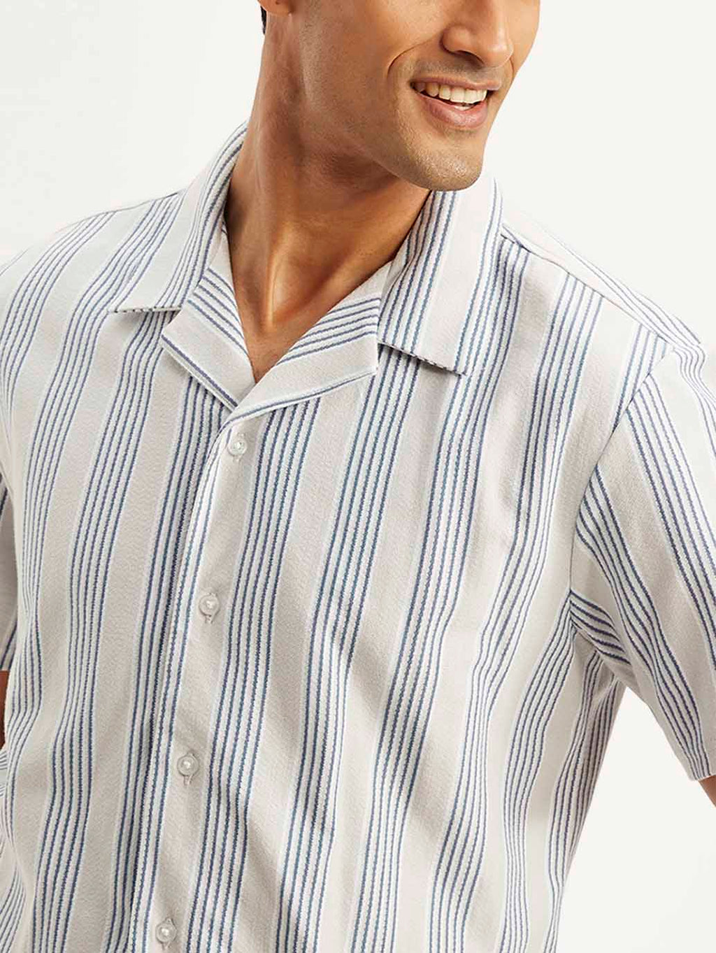 Men's Resort Collar Striped Relaxed Fit Camp Shirt