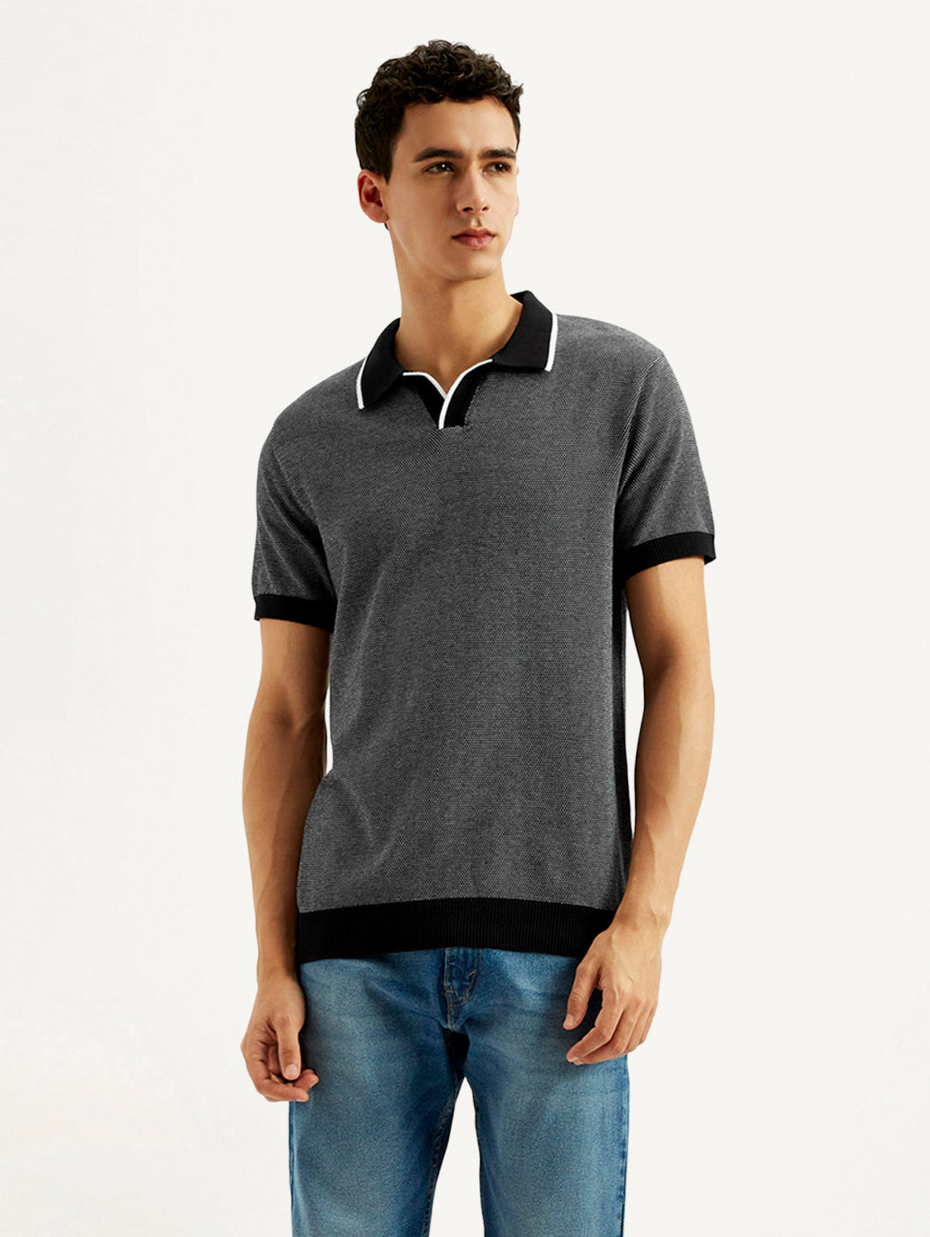 Men's Solid Slim Fit Polo T-shirt