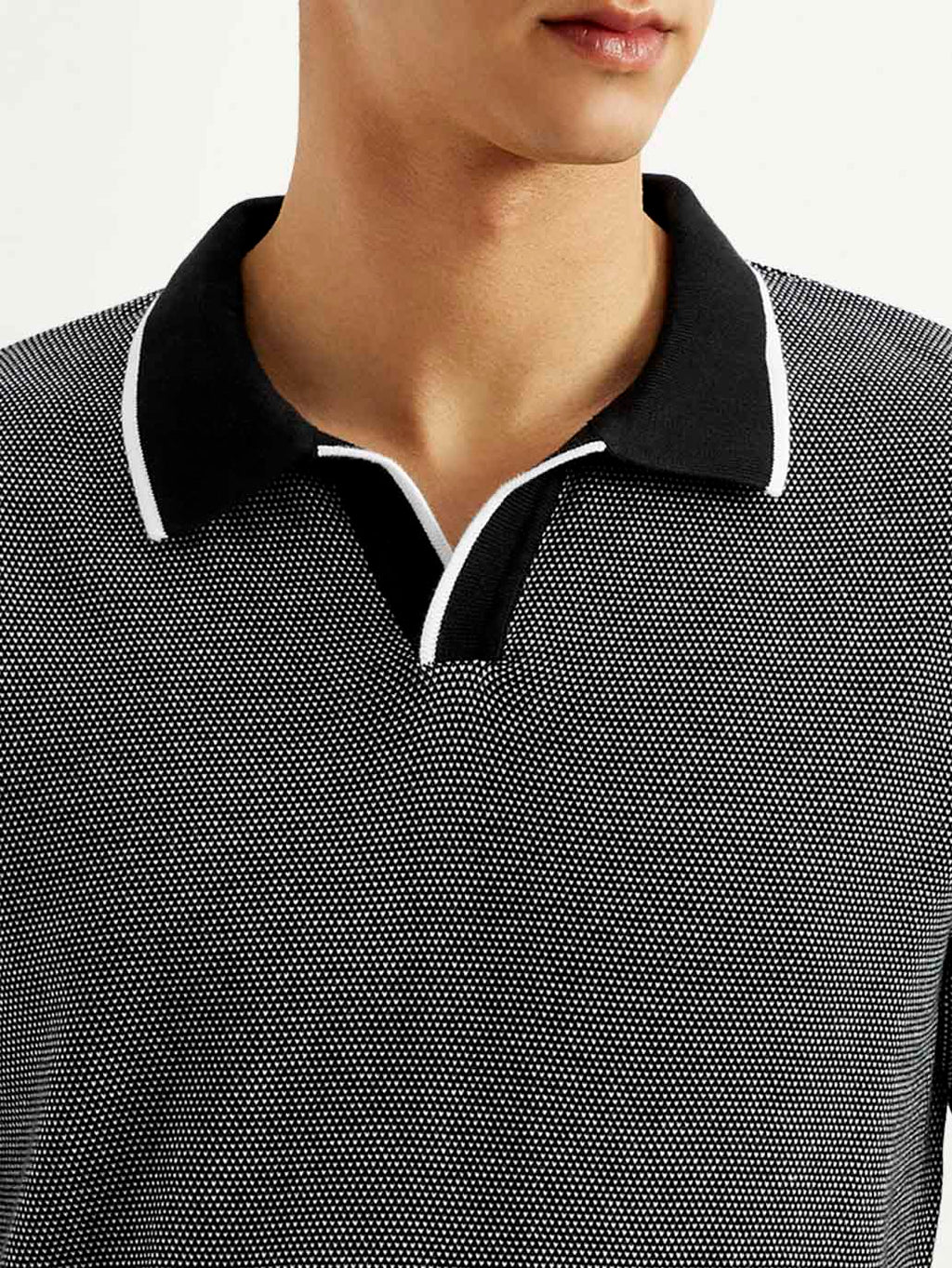 Men's Solid Slim Fit Polo T-shirt