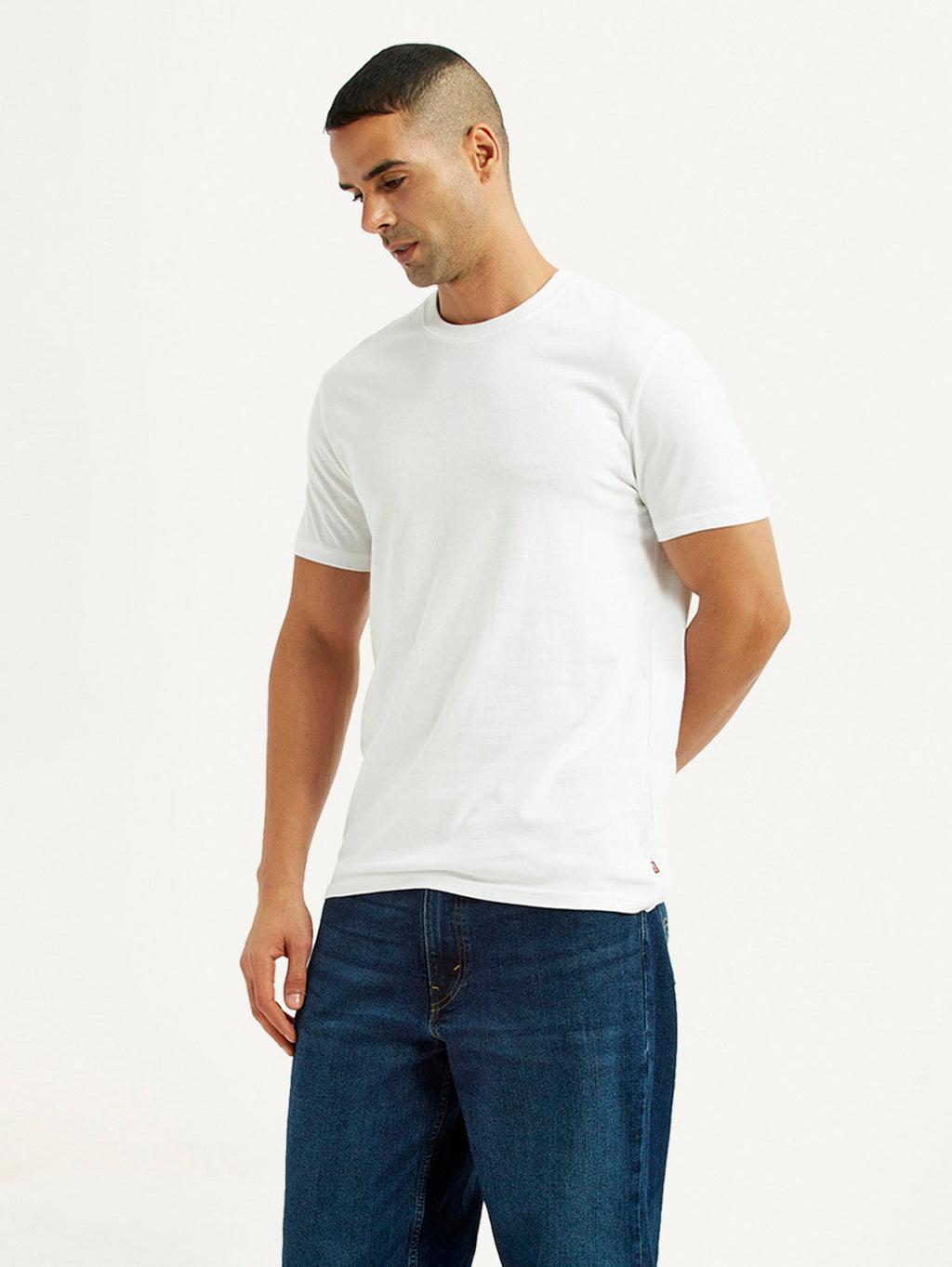 Men's Solid White Slim Fit T-Shirt