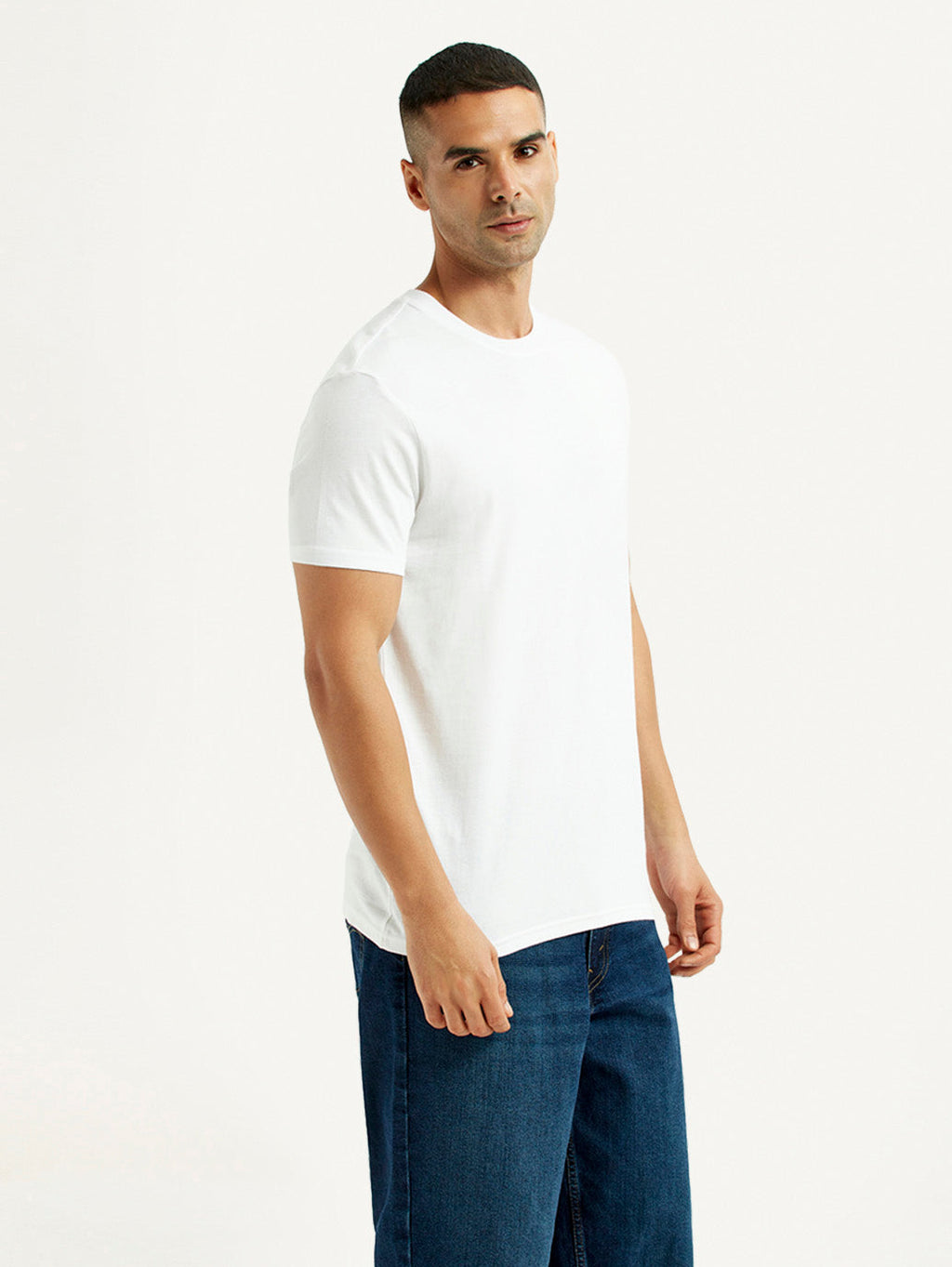 Men's Solid White Slim Fit T-Shirt