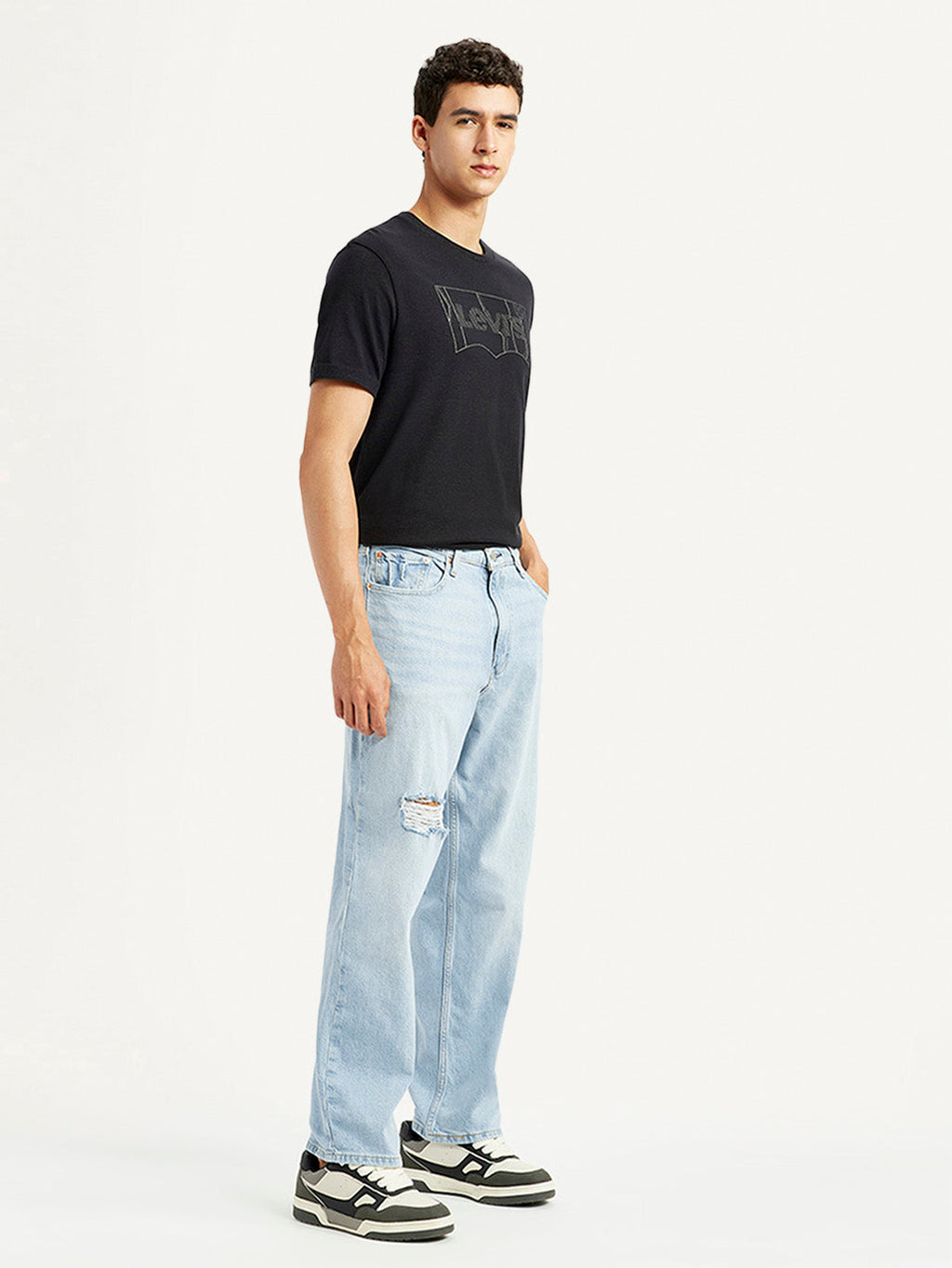 Men's 568 Light Blue Loose Fit Mid Rise Jeans