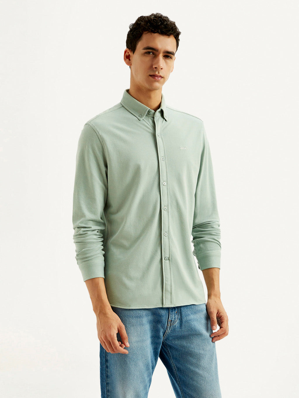 Men's Solid Slim Fit Knit Shirt