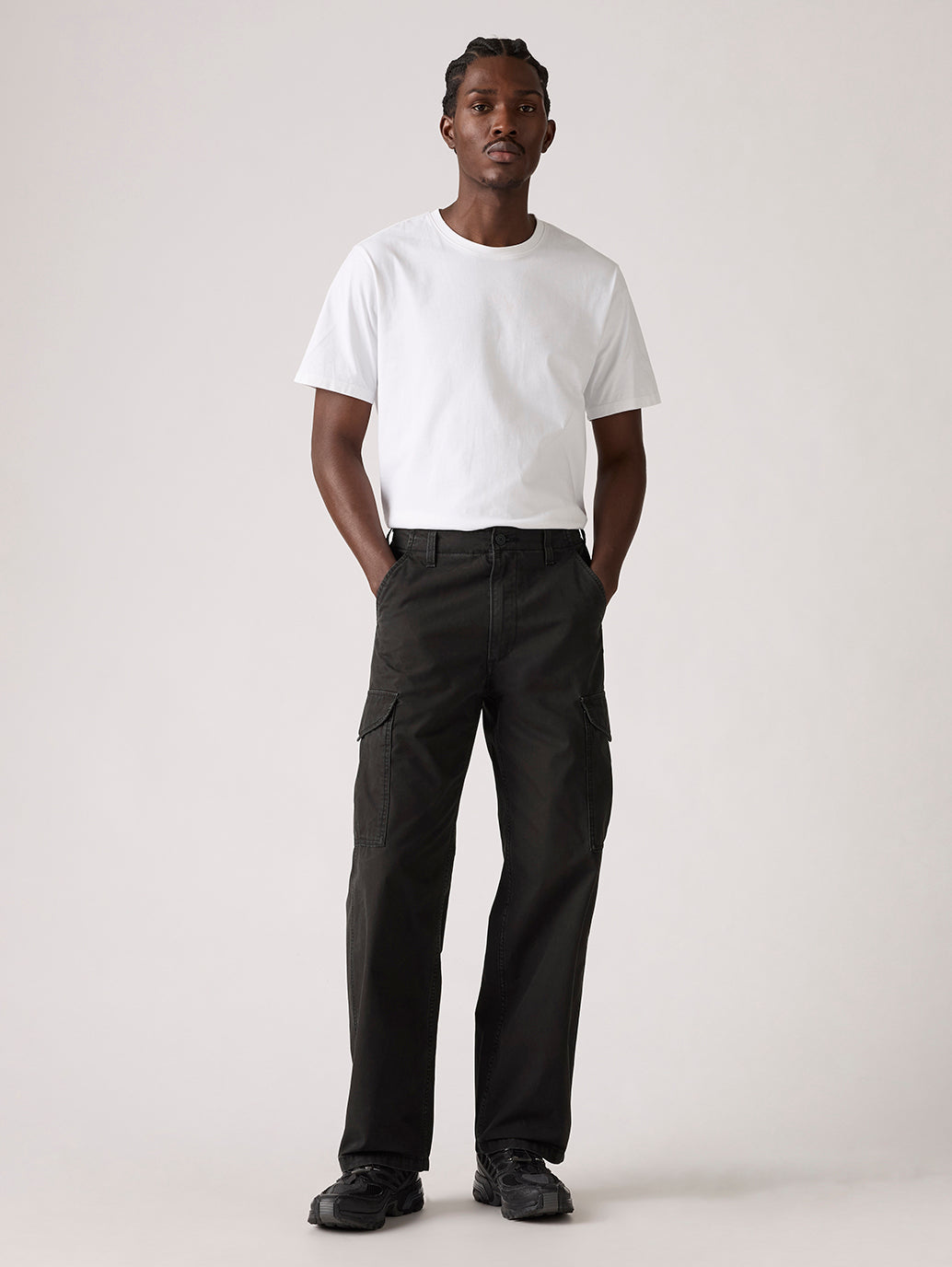Men's Black Baggy Fit Mid Rise Cargo Trousers