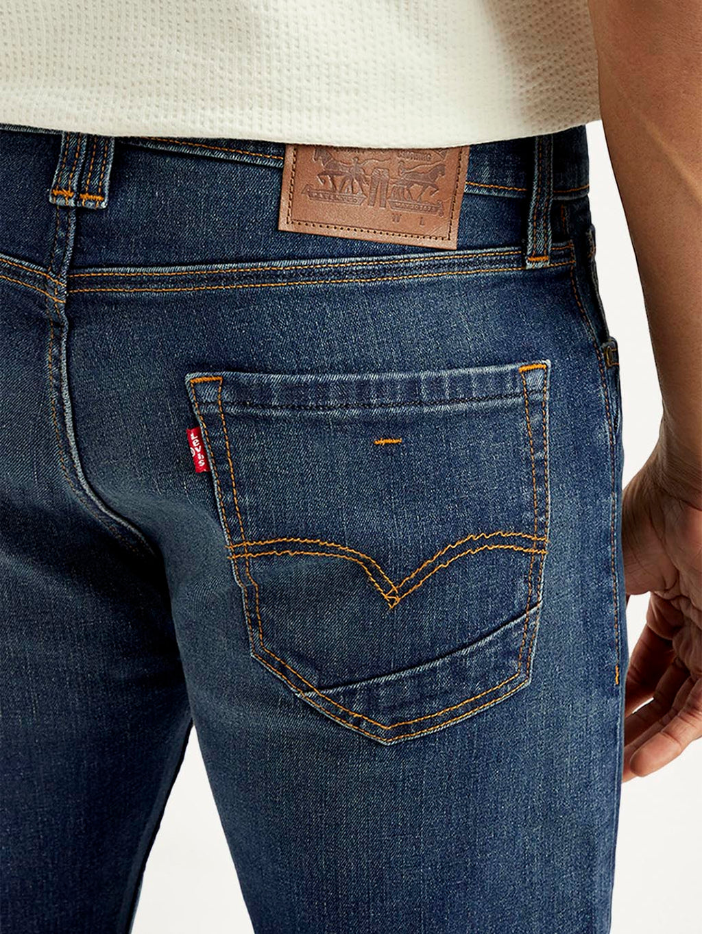 Men's Tinted 513 Blue Slim Straight Fit Mid Rise Jeans