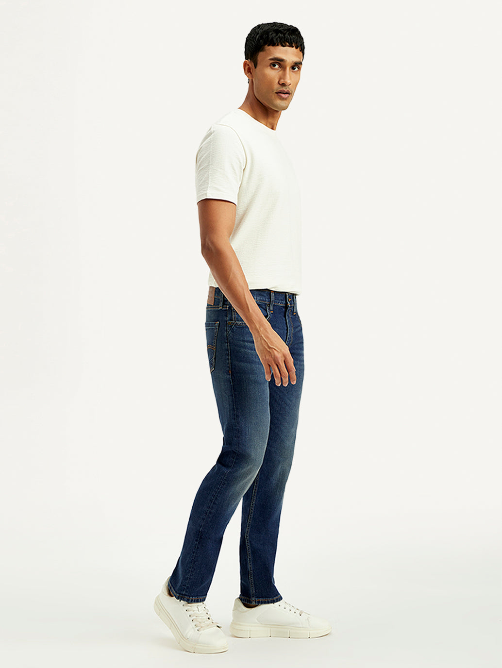 Men's Tinted 513 Blue Slim Straight Fit Mid Rise Jeans