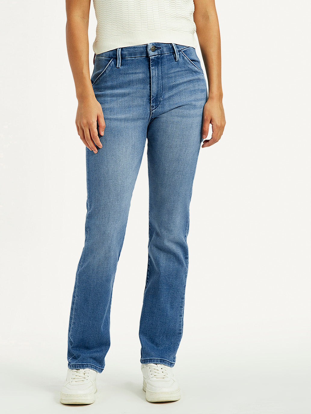Women's Redloop Light Blue Wedgie Straight Fit Mid Rise Jeans
