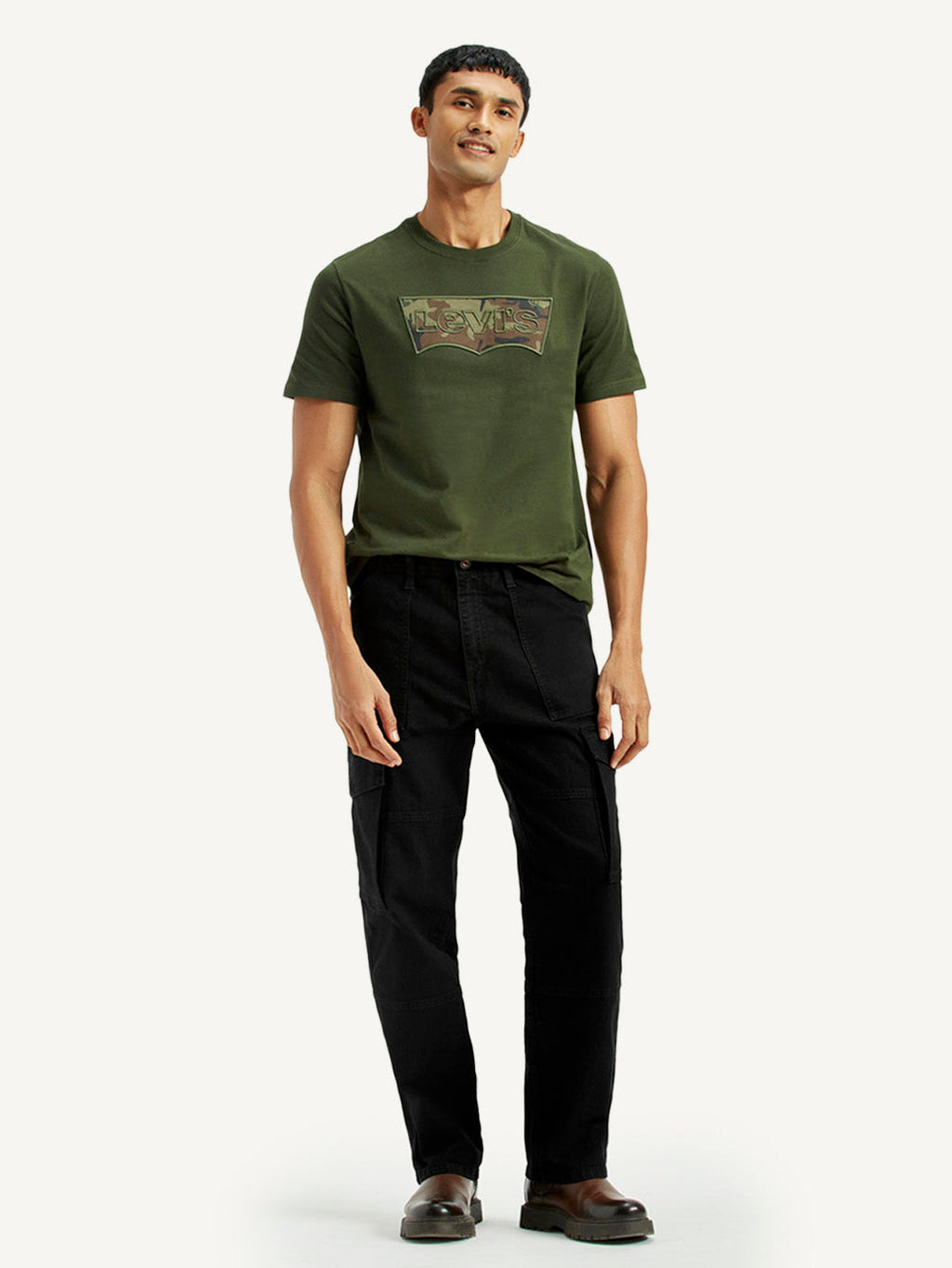 Men's 568 Black Loose Fit Mid Rise Cargo Jeans