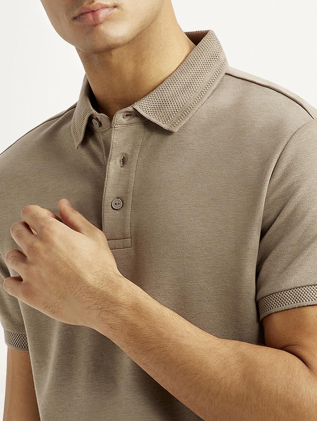 Men's Solid Beige Slim Fit Polo T-shirt