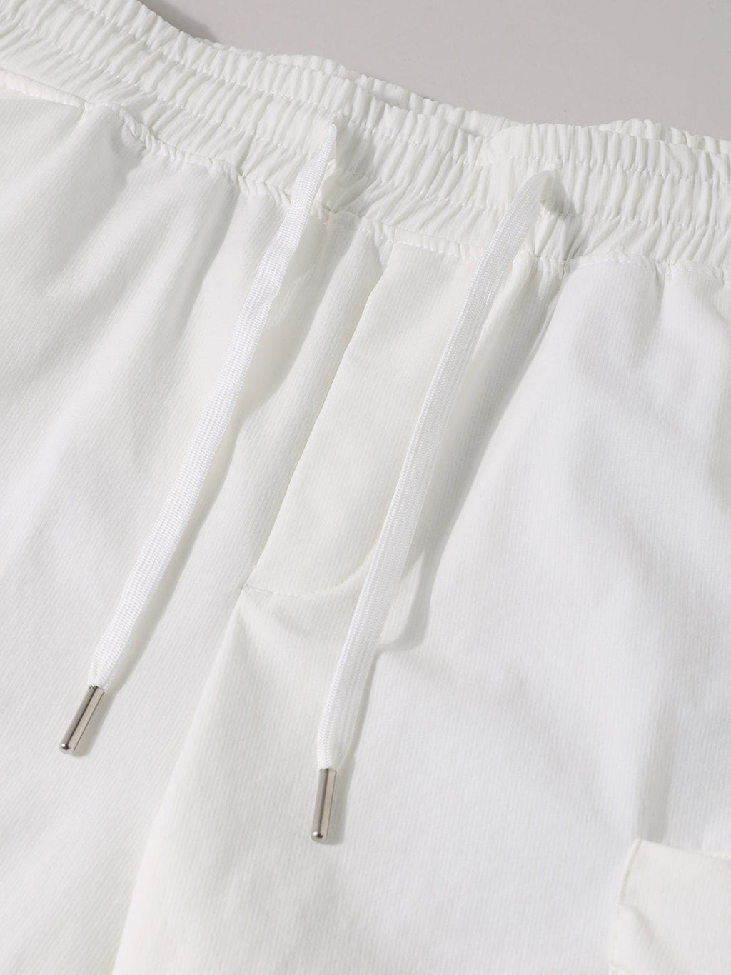 Men's White Relaxed Fit Solid Utility Shorts