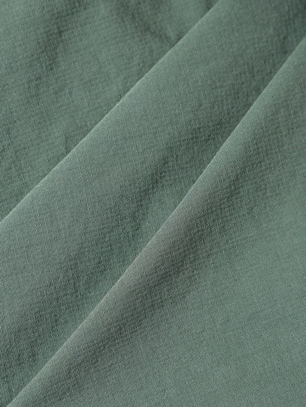 Men's Green Relaxed Fit Solid Utility Shorts