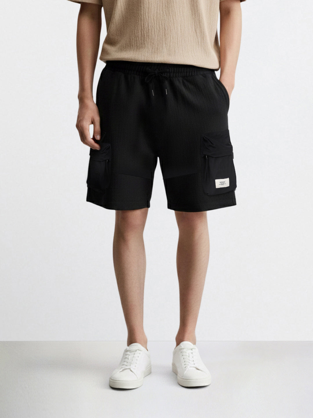 Men's Black Relaxed Fit Solid Utility Shorts