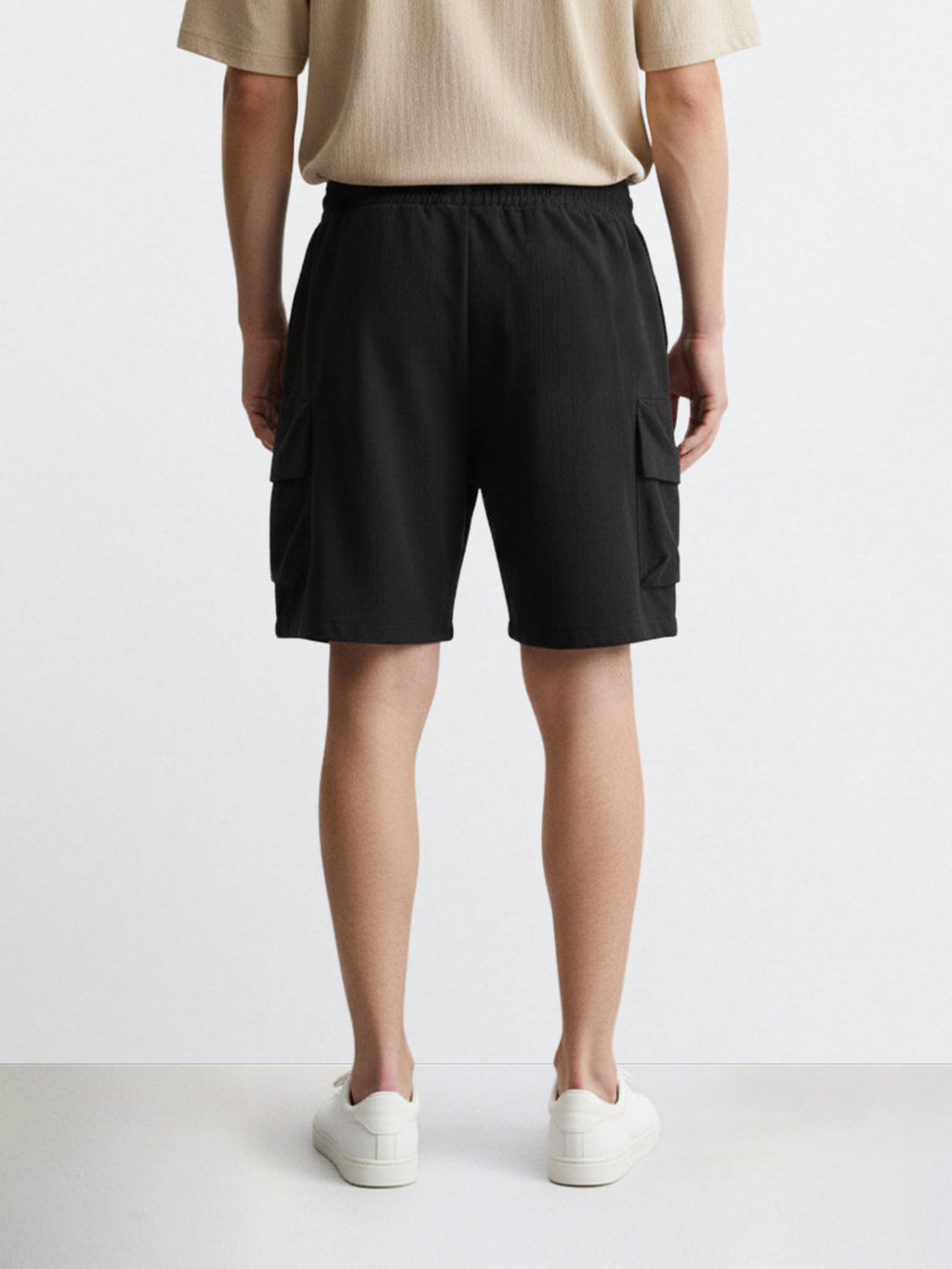 Men's Black Relaxed Fit Solid Utility Shorts
