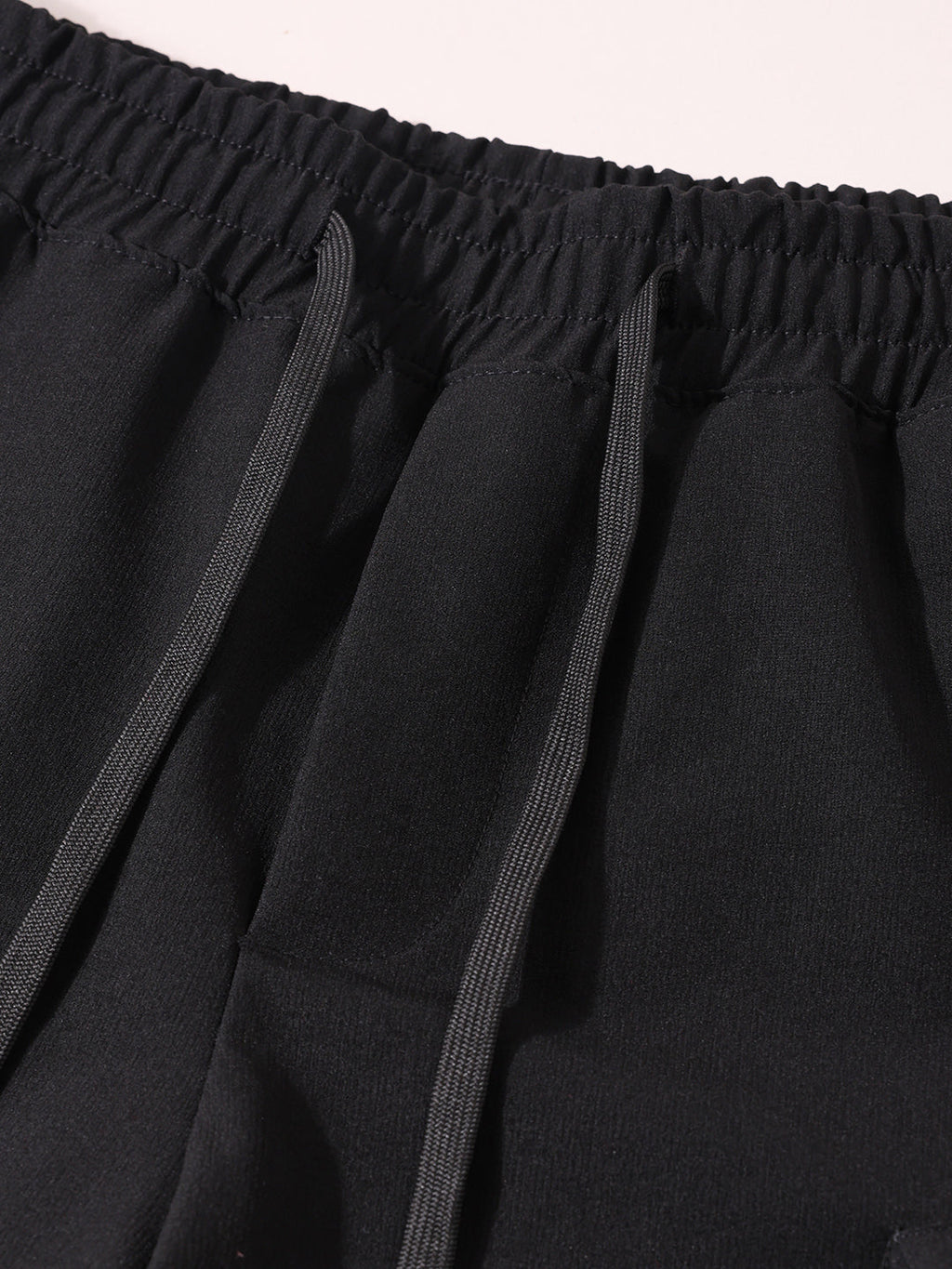 Men's Black Relaxed Fit Solid Utility Shorts