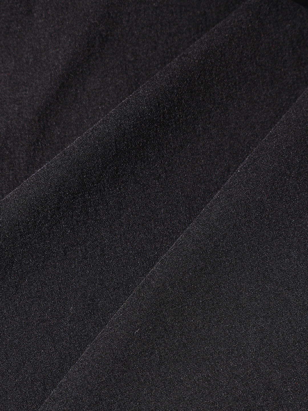 Men's Black Relaxed Fit Solid Utility Shorts