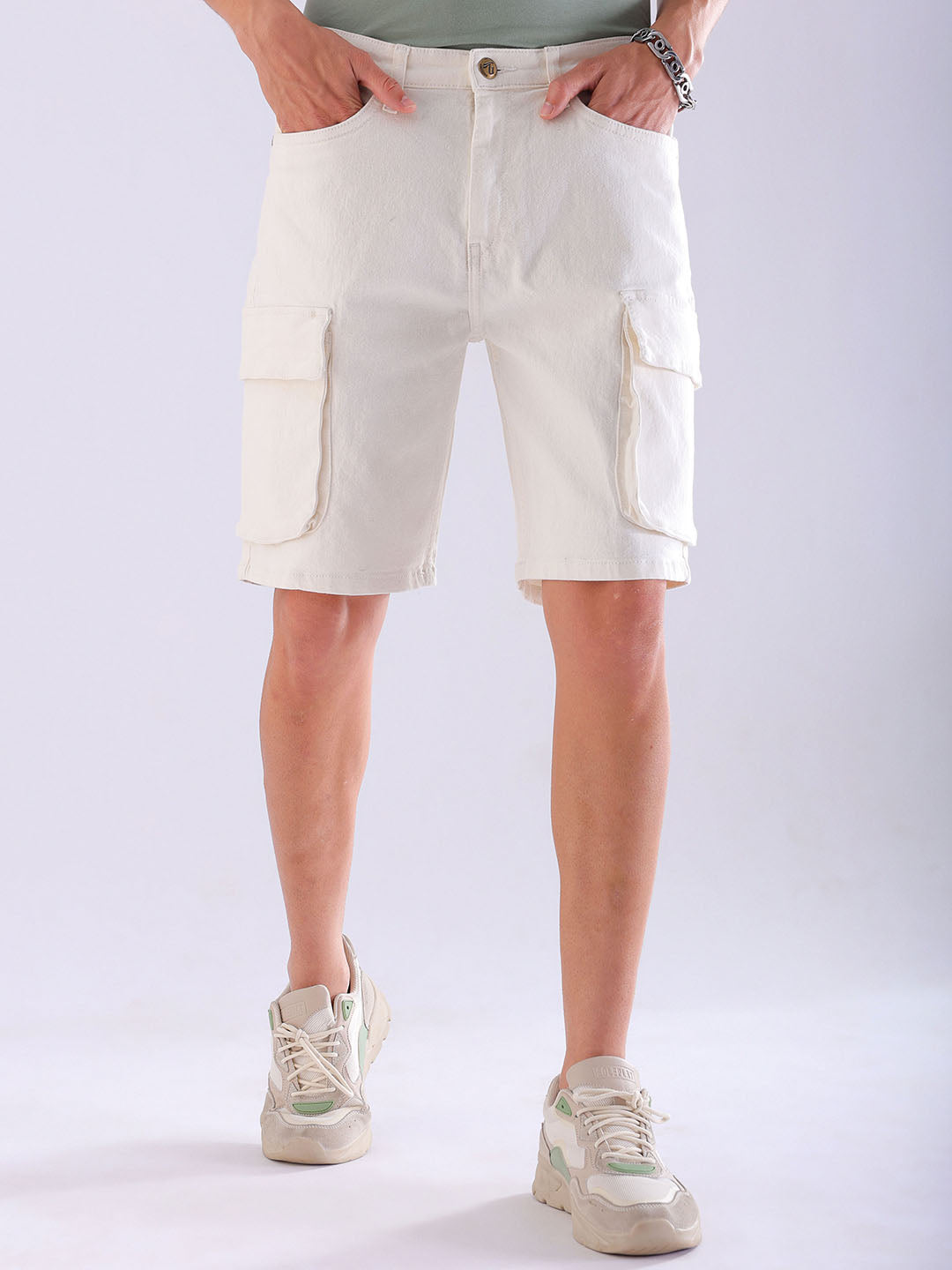 Men's Off White Relaxed Fit Solid Utility Denim Shorts