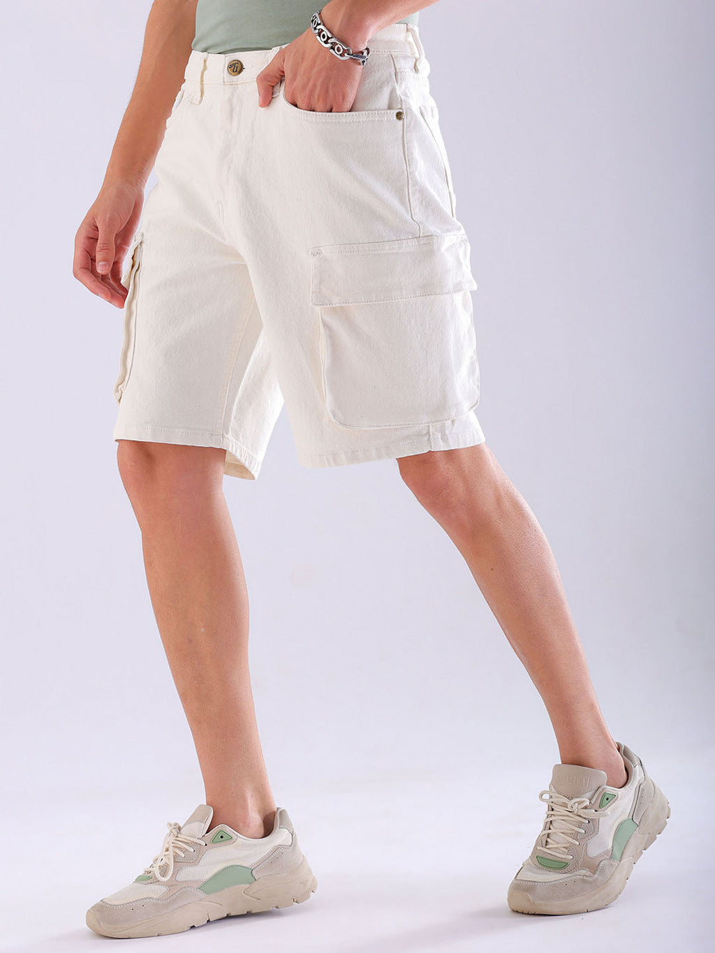 Men's Off White Relaxed Fit Solid Utility Denim Shorts