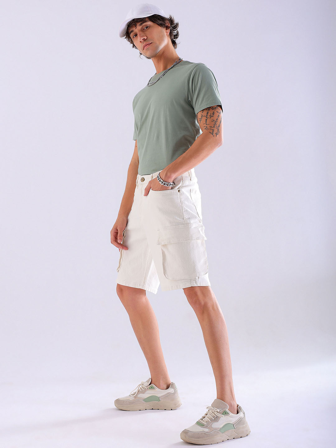 Men's Off White Relaxed Fit Solid Utility Denim Shorts