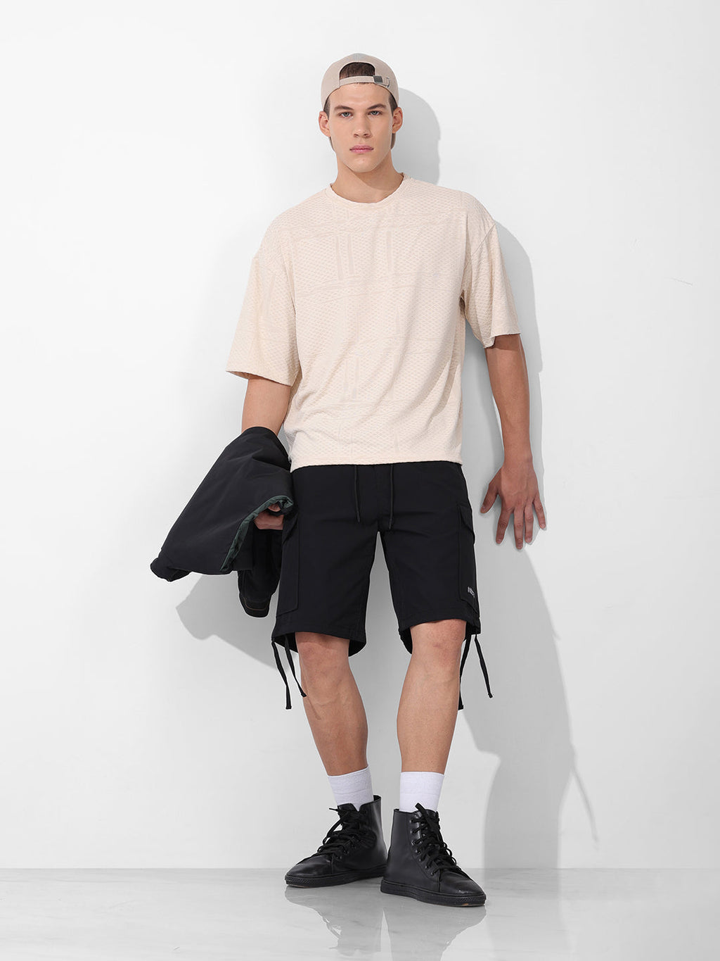 Men's Black Relaxed Fit Textured Utility Shorts