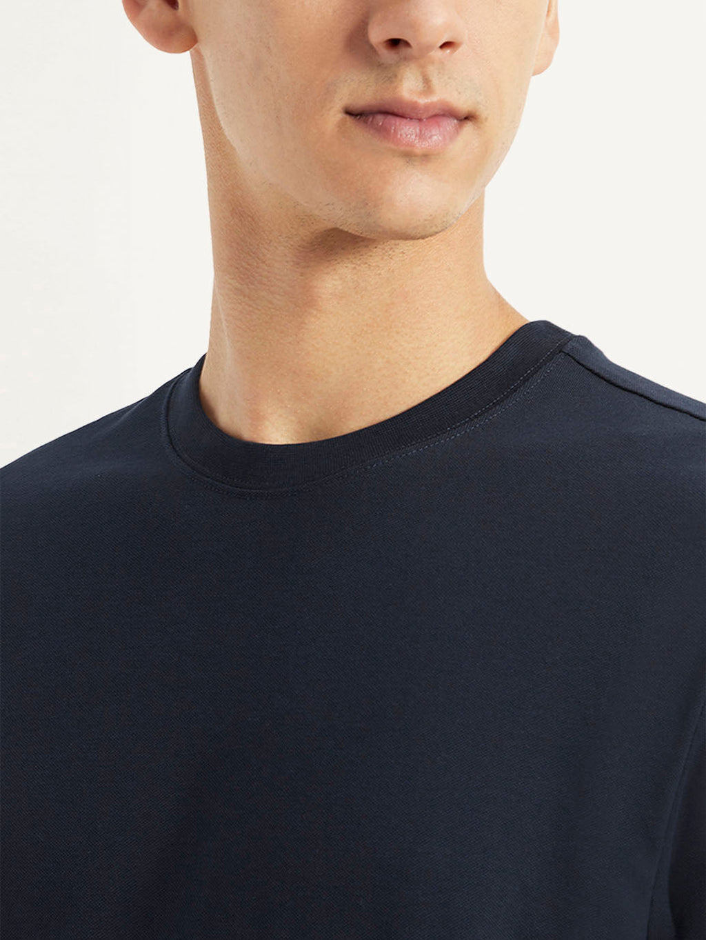 Men's Solid Slim Fit T-shirt