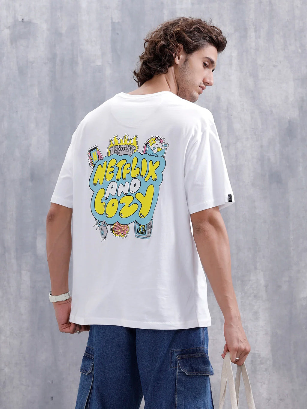 Casual Men’s Oversized T-Shirt Featuring Netflix | White