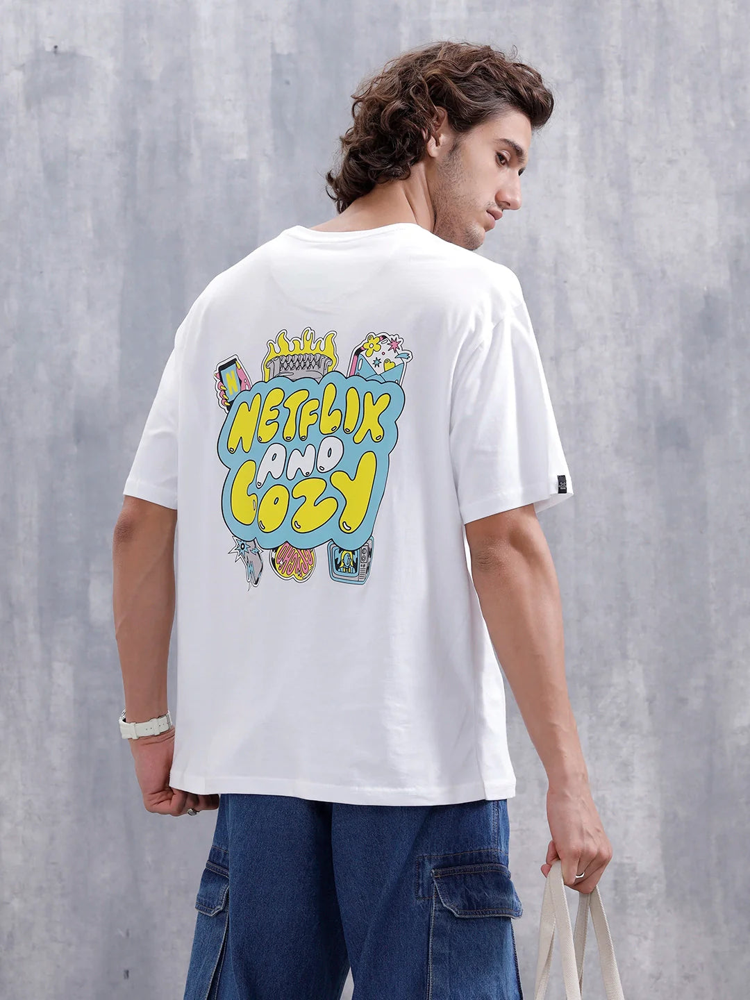 Casual Men’s Oversized T-Shirt Featuring Netflix | White