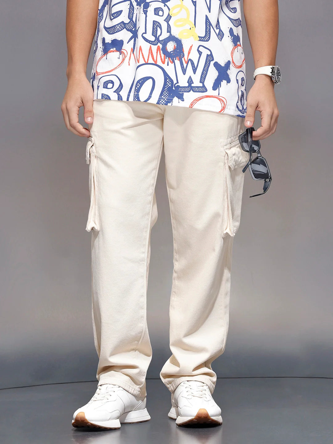 Men’s minimal loose fit cargo trousers | Khaki