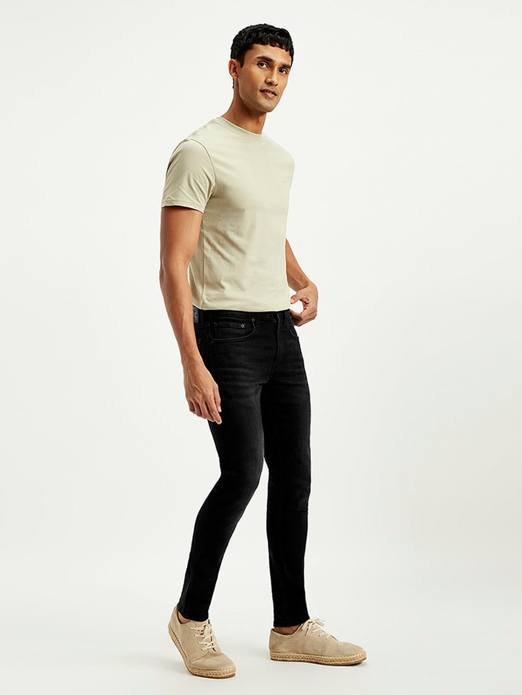 Men's Black Skinny Tapered Fit Mid Rise Jeans