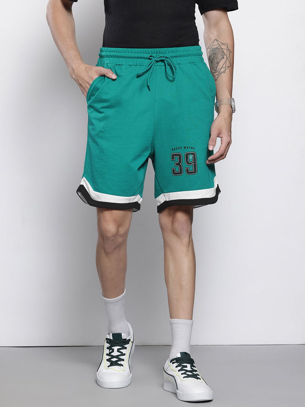 Men's Varsity Print Loose Fit Shorts