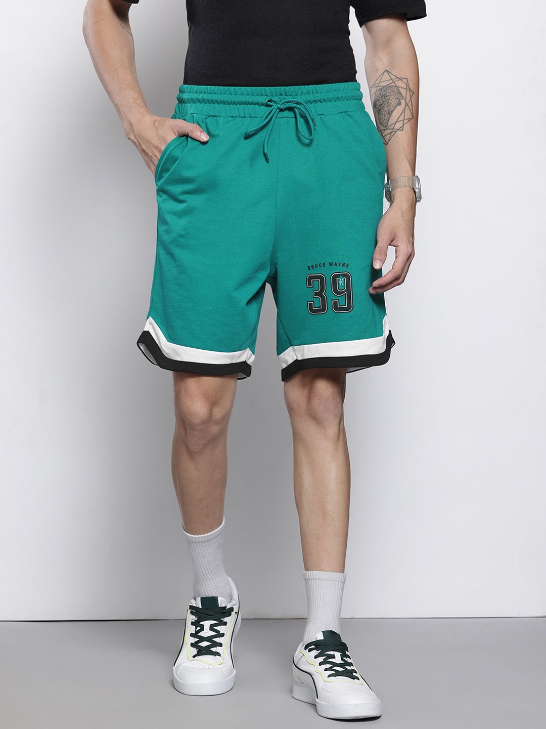 Men's Varsity Print Loose Fit Shorts