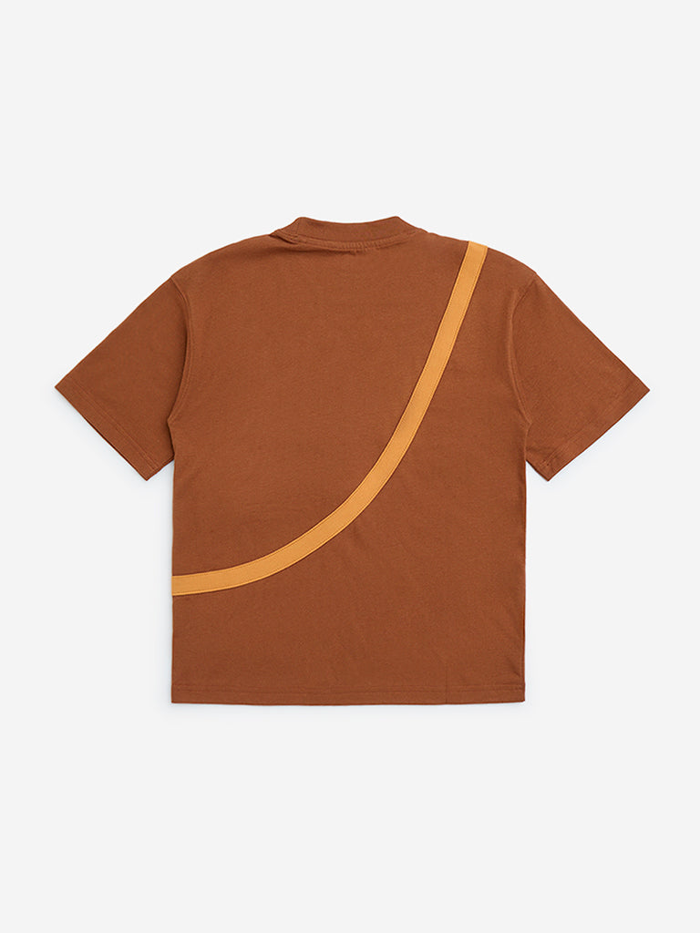 HOP Kids Brown Pouch-Detailed Cotton T-Shirt