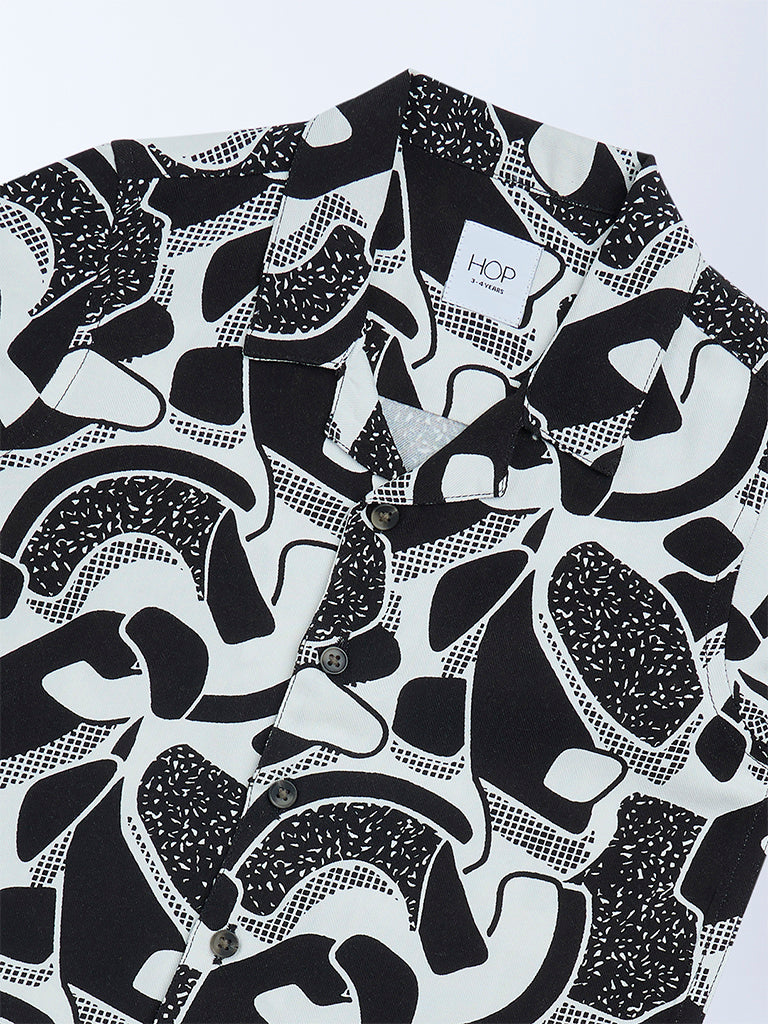 HOP Kids Black and White Abstract Print Resort-Fit Shirt