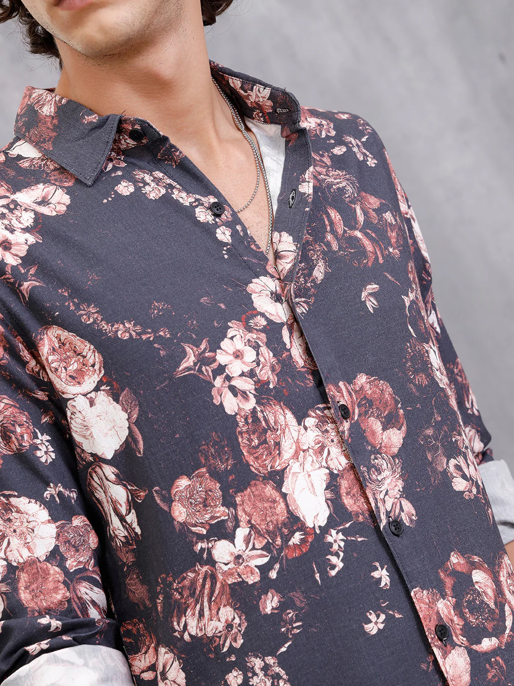 Fluid Dark Floral Printed Shirt In Slim Fit | Black