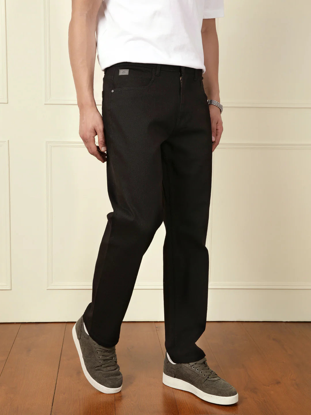 Solid Anti Fit Jeans | Black