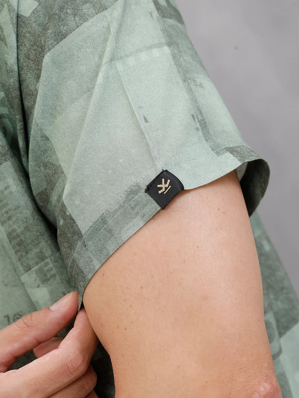 Fluid Viscose Shirt With Photo Reel Print  |  Green