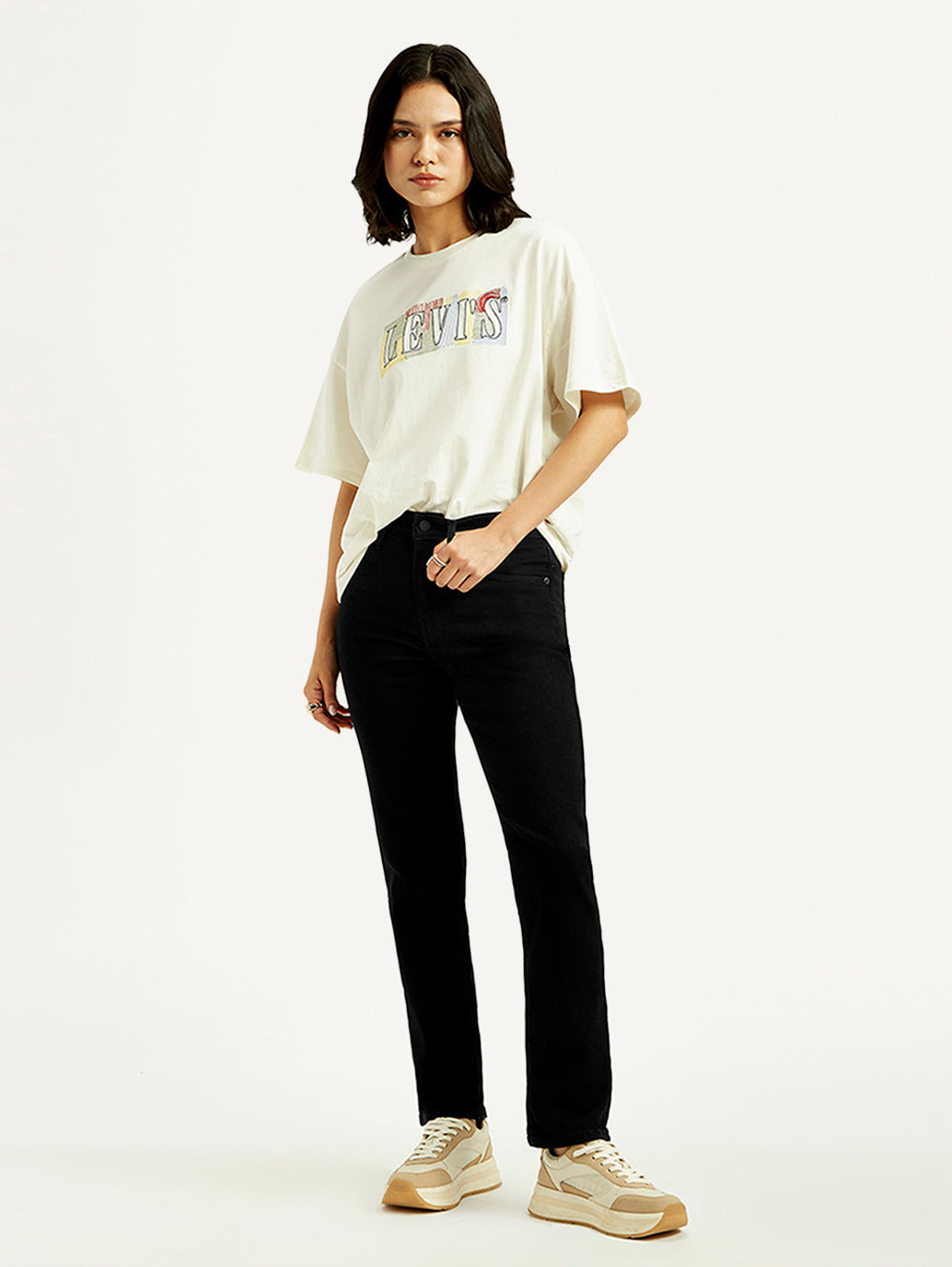 Women's 724 Black Straight Fit High Rise Jeans