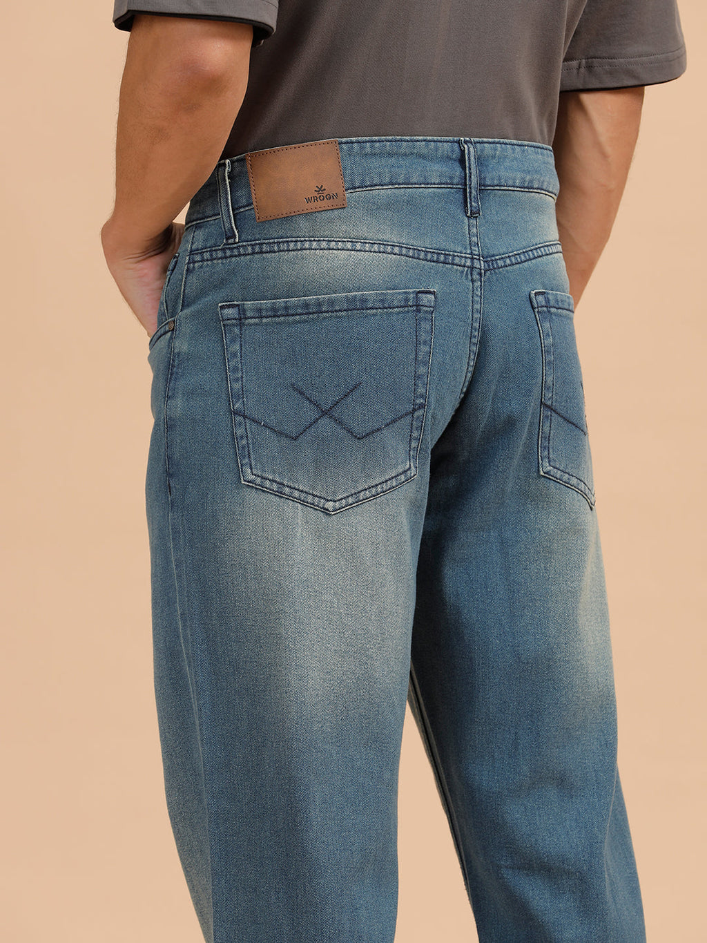Heavy Fade Anti Fit Jeans | Light Blue