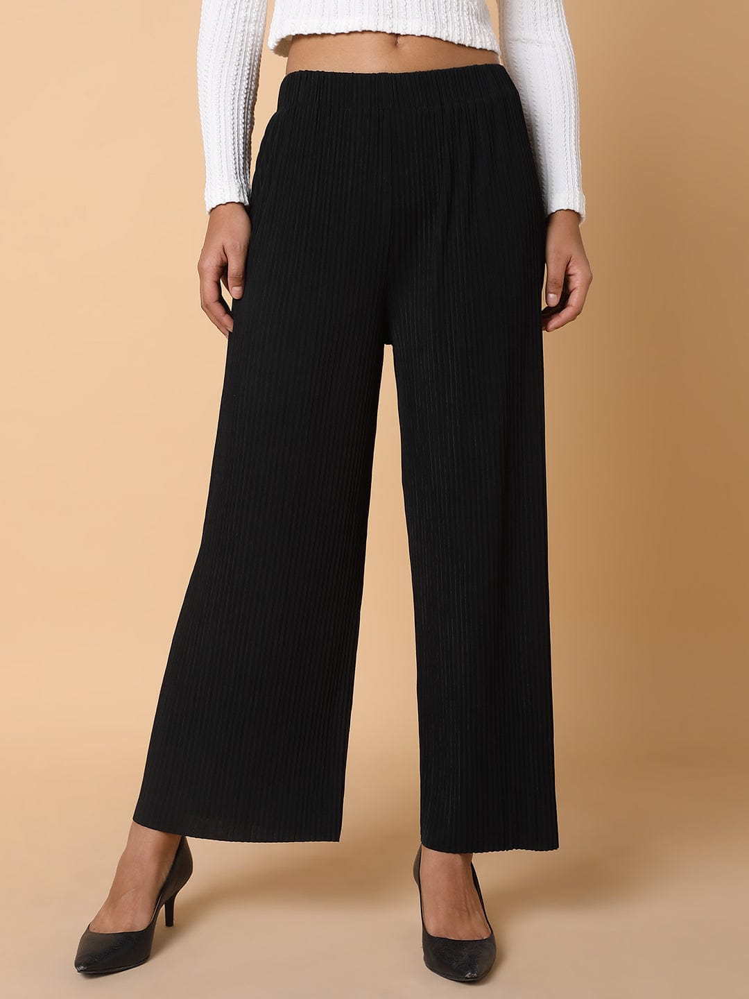 Women's Black Comfort Mid-Rise Flared Trousers
