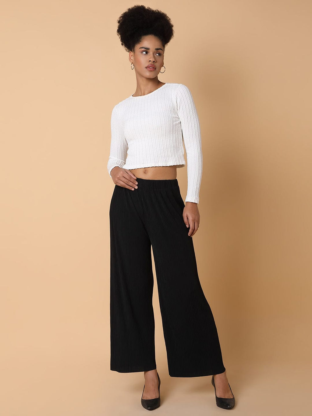 Women's Black Comfort Mid-Rise Flared Trousers