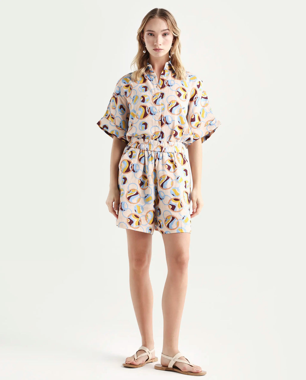 Rareism Women's Labuto-B Light Multi Cotton Blend Abstract Print Mini Relaxed Fit Shorts