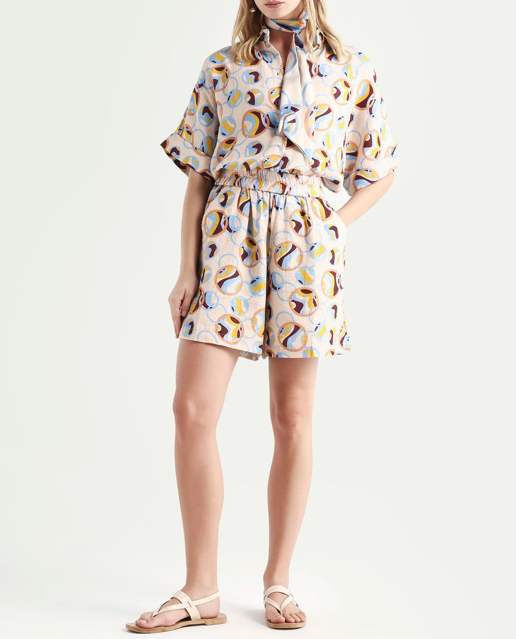 Rareism Women's Labuto-B Light Multi Cotton Blend Abstract Print Mini Relaxed Fit Shorts