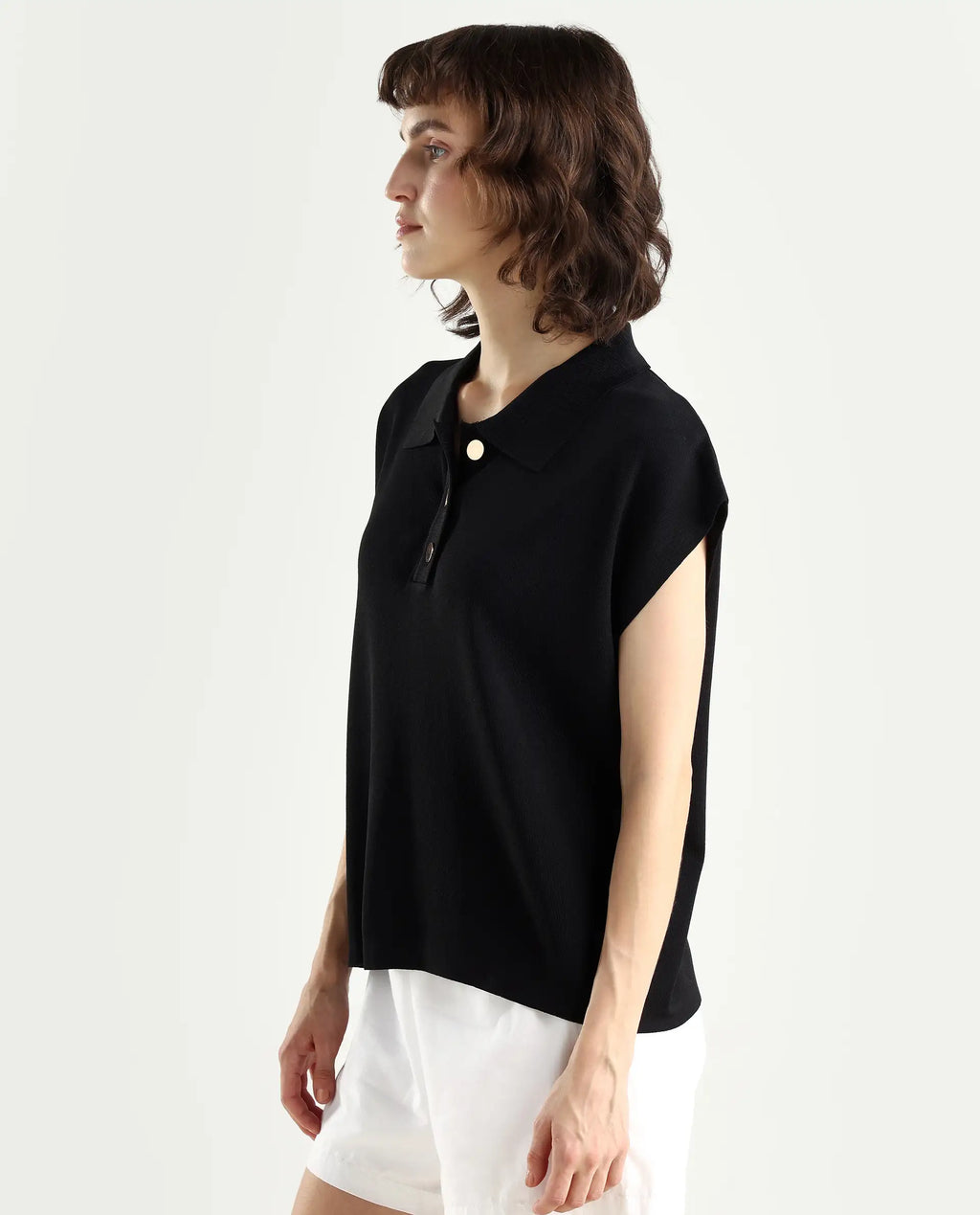 Rareism Women's Prepol Black Viscose Blend Spread Collar Plain Sleeveless Crop Boxy Fit Top