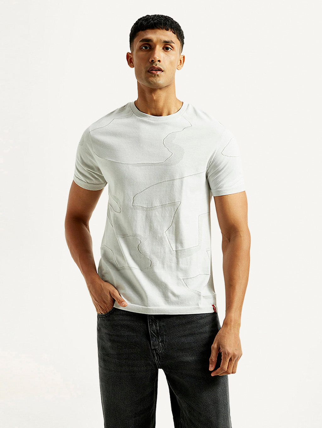 Men's Abstract White Slim Fit T-shirt