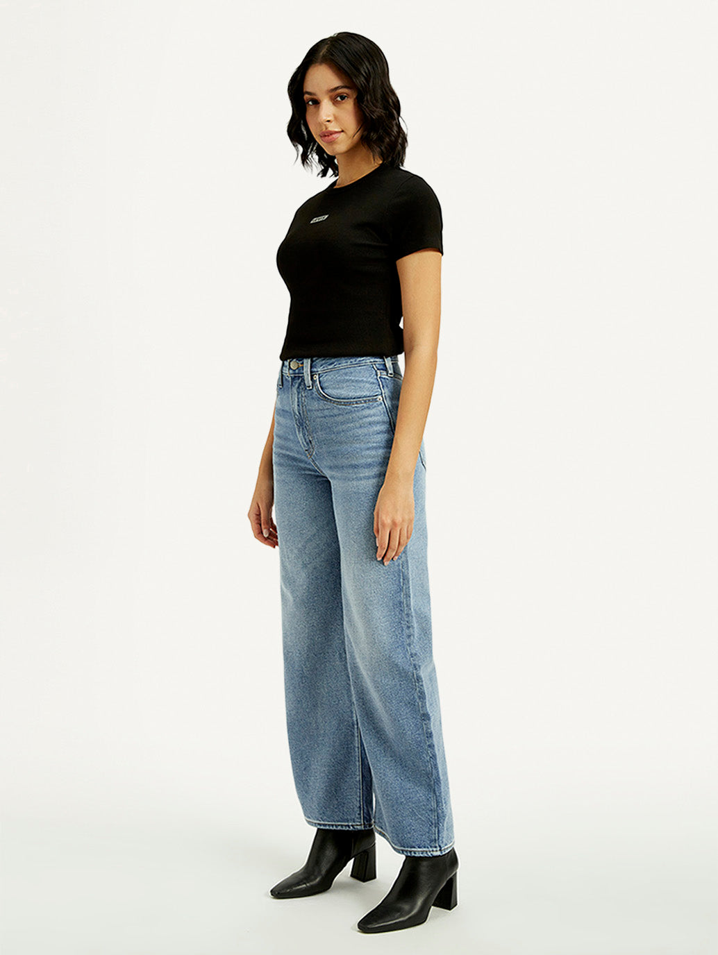 Women's Light Indigo Ribcage Wide Leg Fit High Rise Jeans