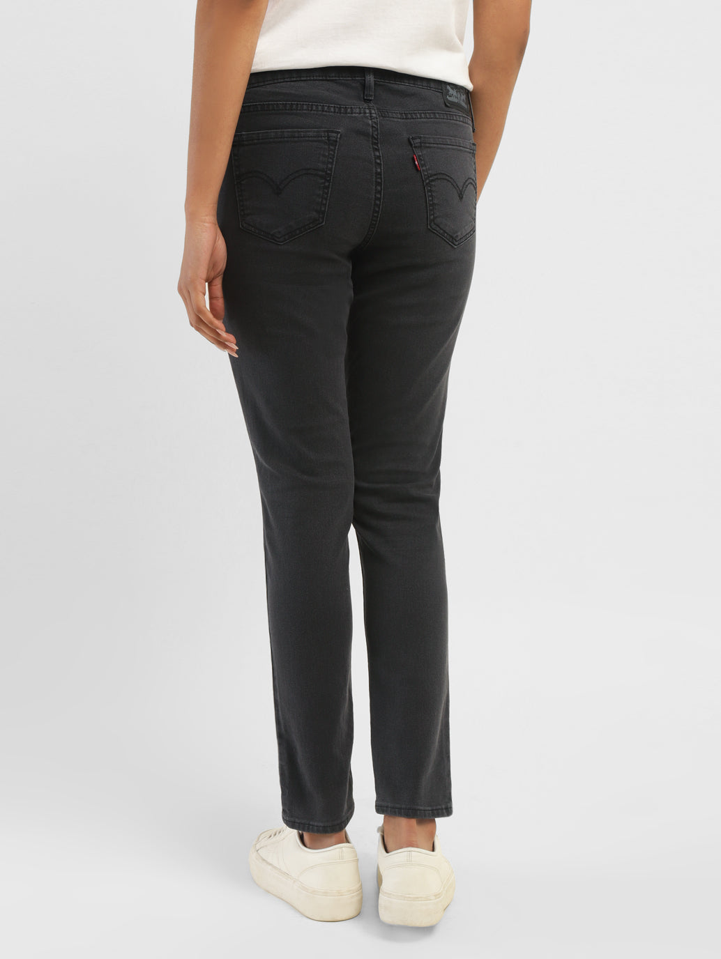 Women's 711 Black Skinny Fit Mid Rise Jeans