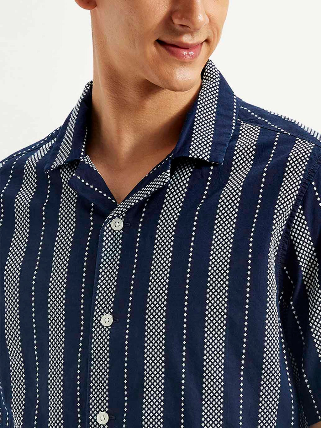 Men's Resort Collar Striped Relaxed Fit Shirt